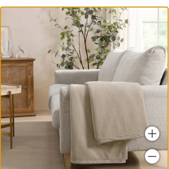 (Ew)Jennifer Adams luxe chenille corduroy throw - Picture 2 of 5